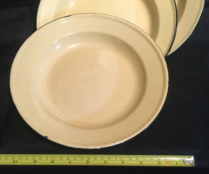 Enamel plates - set of 3