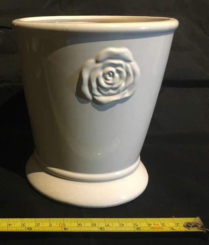Vase/planter