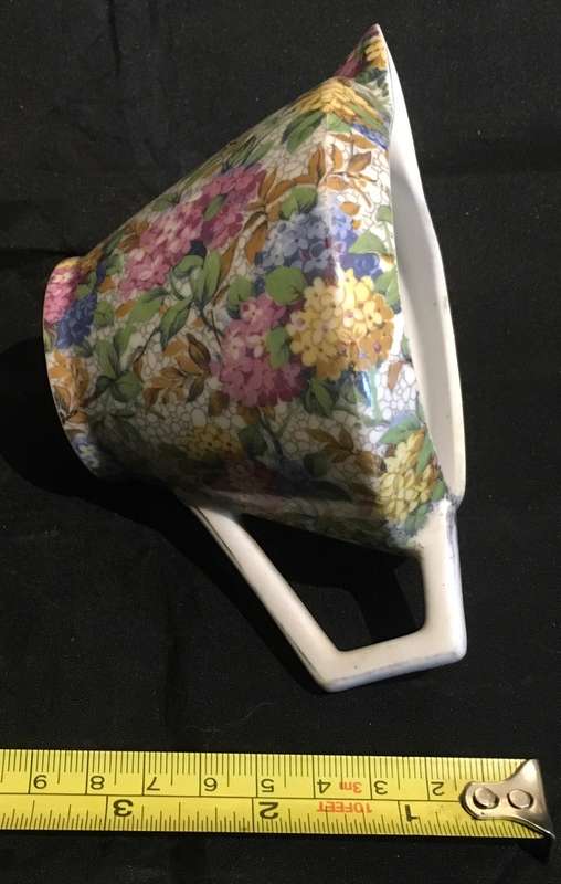 Creamer. Floral. Monarch