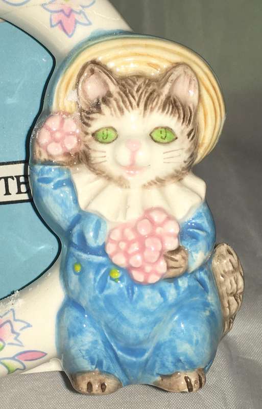 Beatrix Potter Collectible Ornament Frame Hand Painted Schmid 1988 2x2" Photo