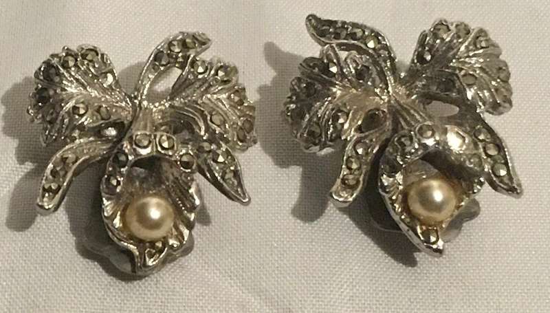 Marcasite and Pearl clip on earrings. Vintage