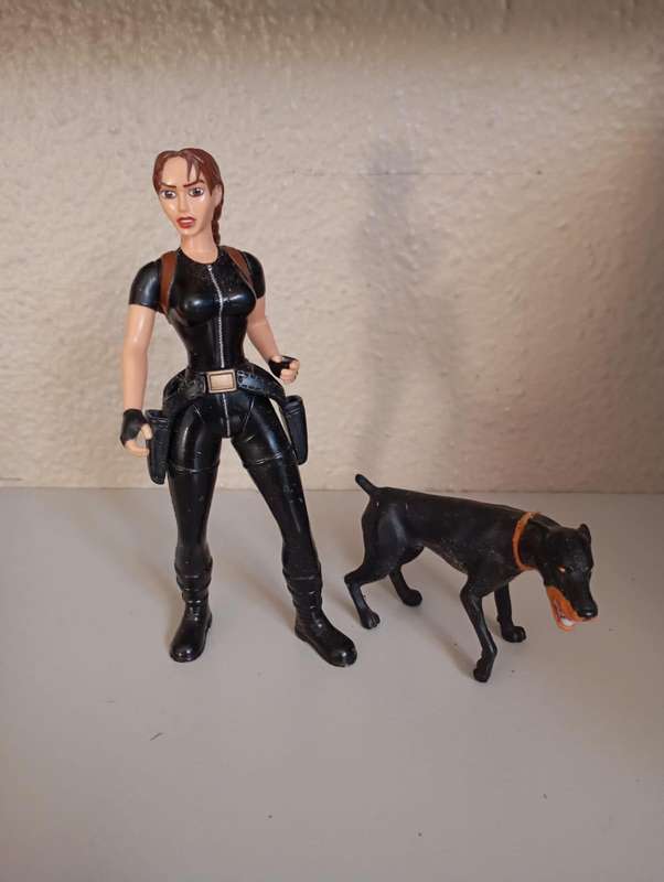 Tomb Raider figure plus dog for sale