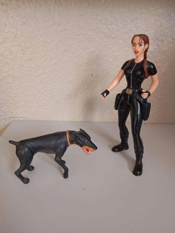 Tomb Raider figure plus dog for sale