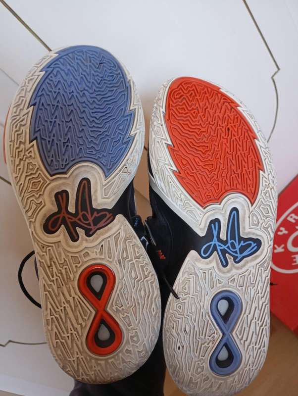 Nike Kyrie 8 infinity fire and ice size 10 sneaker