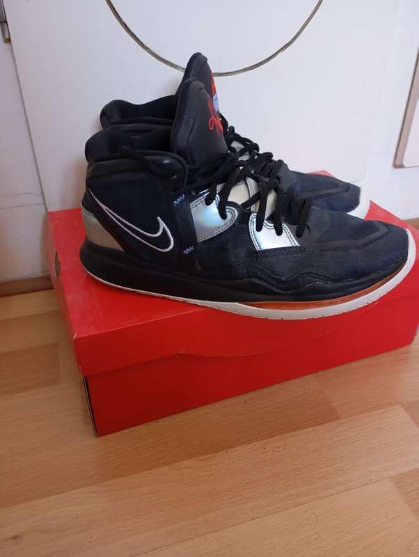 Nike Kyrie 8 infinity fire and ice size 10 sneaker