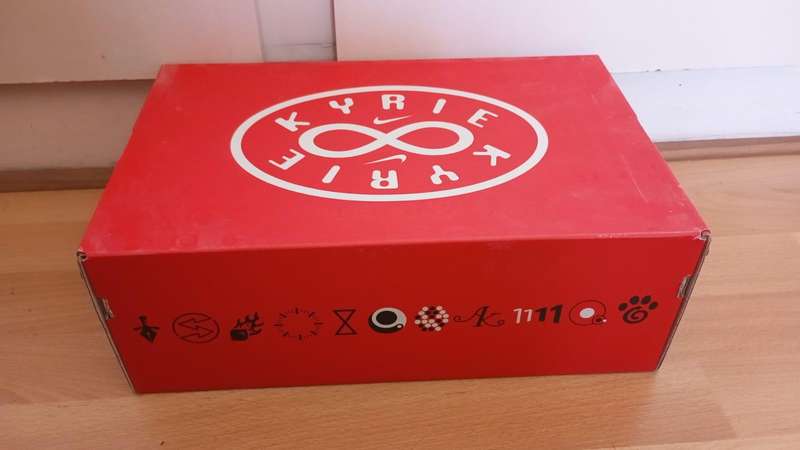 Nike Kyrie 8 infinity fire and ice size 10 sneaker