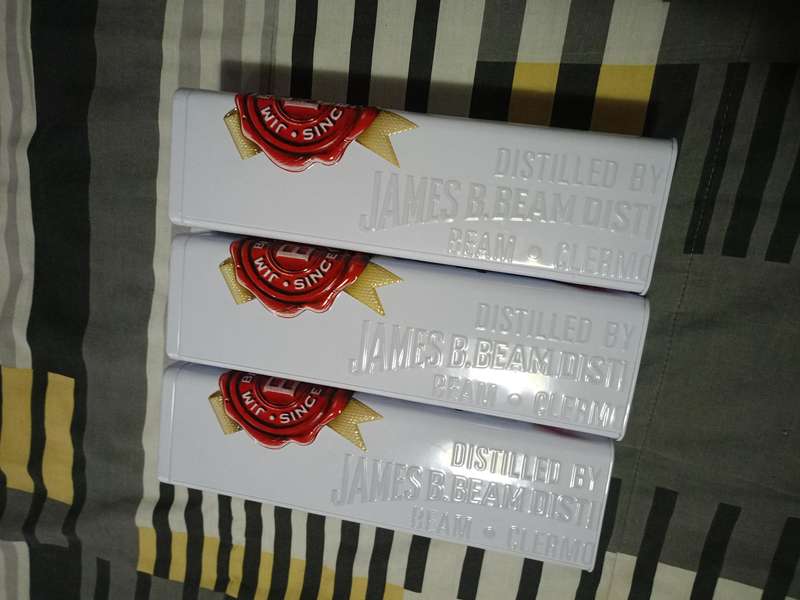 Jim beam collectable whiskey tins x3
