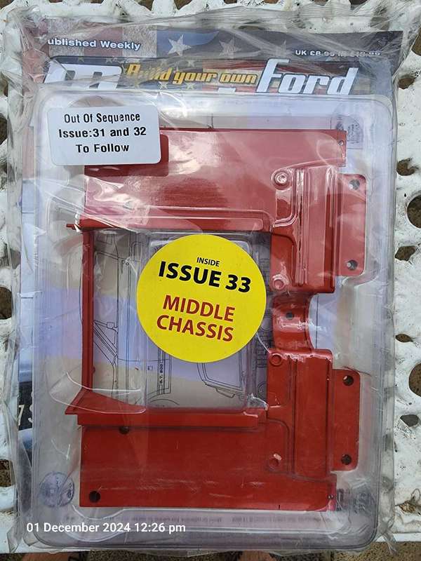 1/8 DEAGOSTINI BUILD YOUR OWN FORD MUSTANG 1967 SHELBY GT-500 ISSUE 33 INC PART