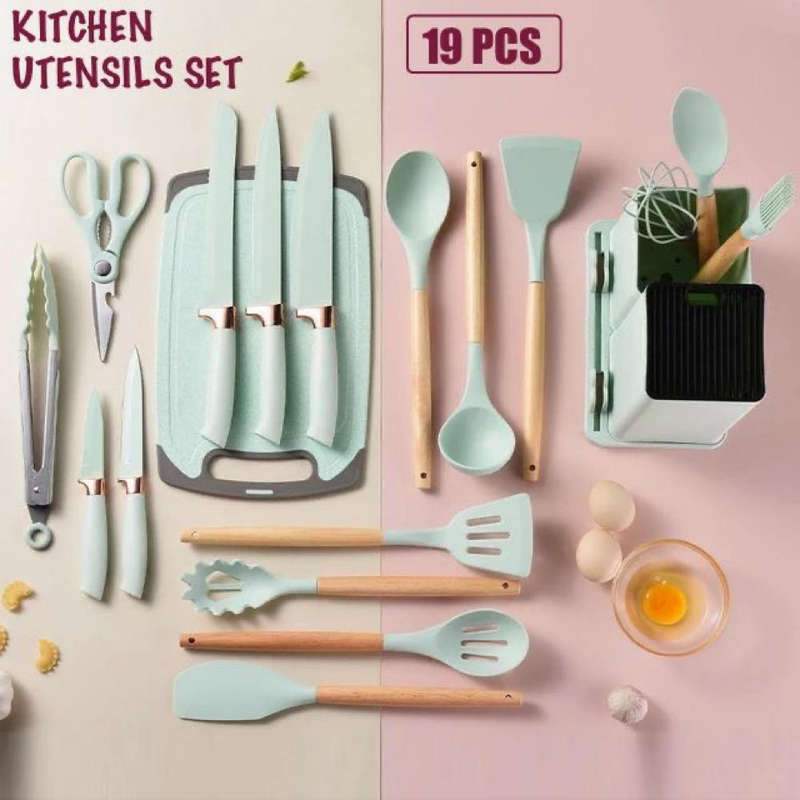 19 Piece Utensil Set