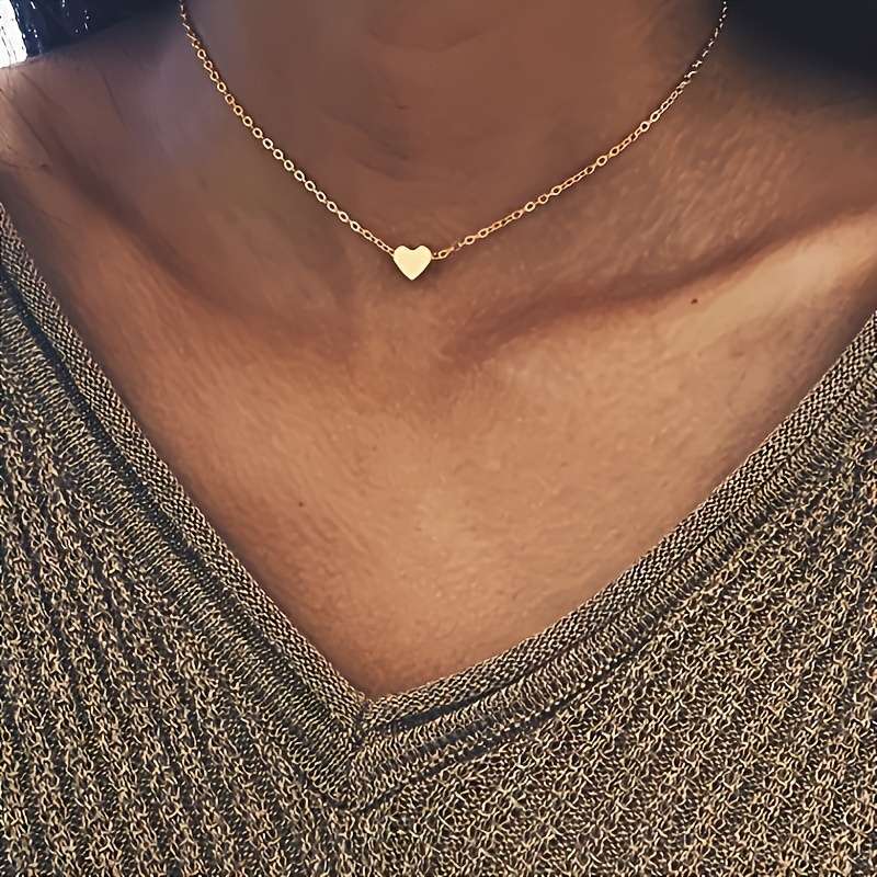 A Vintage Heart-Shaped Pendant Necklace