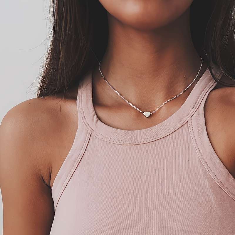 A Vintage Heart-Shaped Pendant Necklace