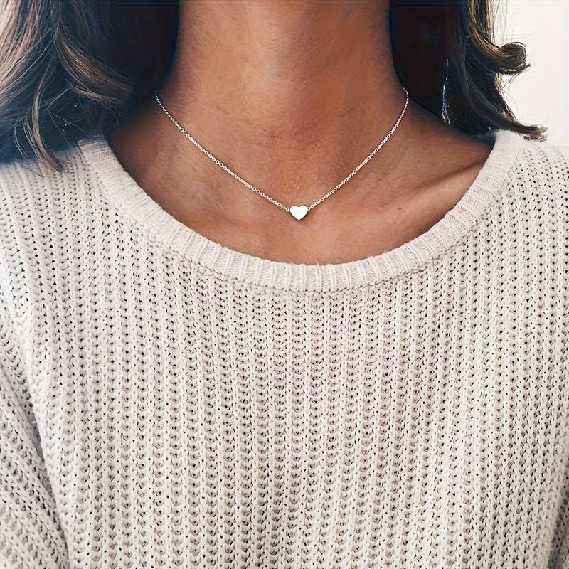 A Vintage Heart-Shaped Pendant Necklace