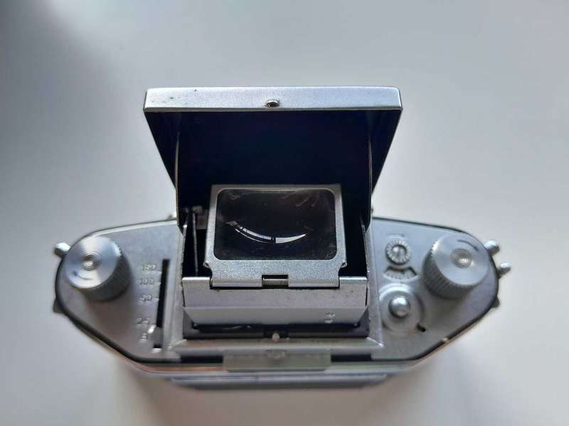 Vinatge EXA Camera