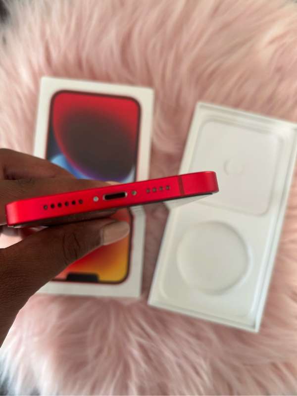 Red iPhone 14 Plus - 512GB