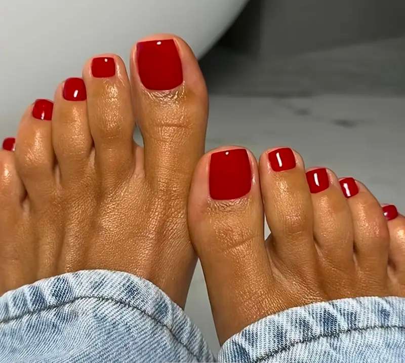 24 piece Premium Red Glossy Red Toenails Press on