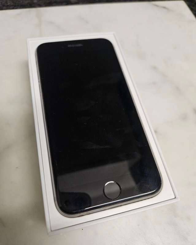 Black iPhone 6s