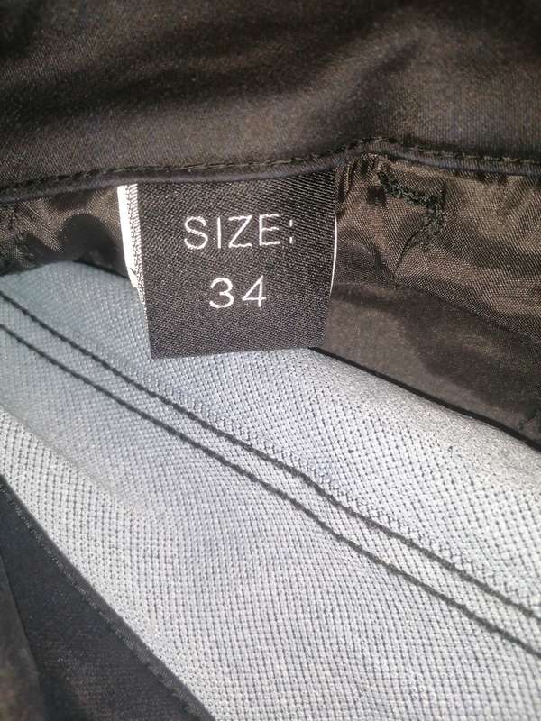 Quality Black Jeans Size 34