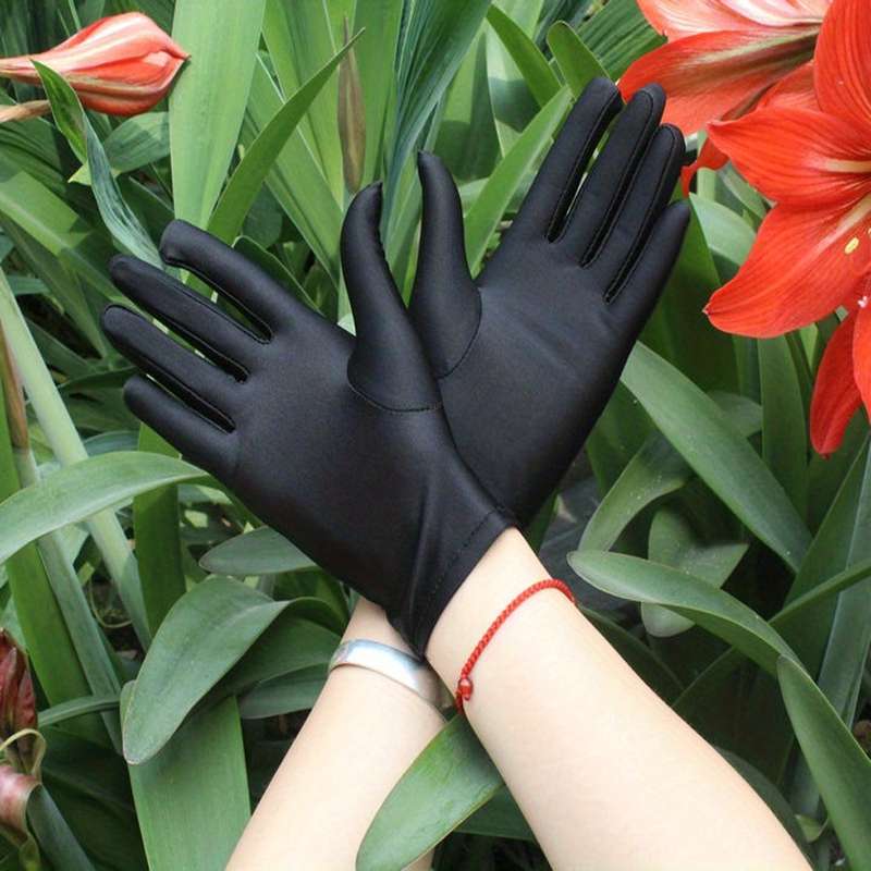 Gloves