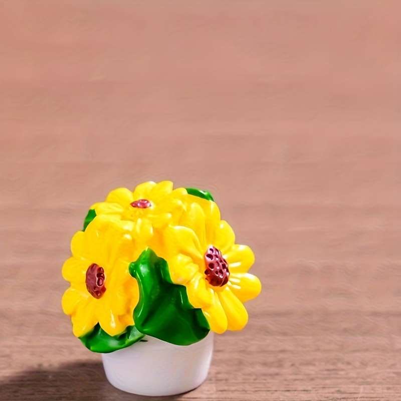 Art Deco Resin Flower Bouquet Vase Figurine