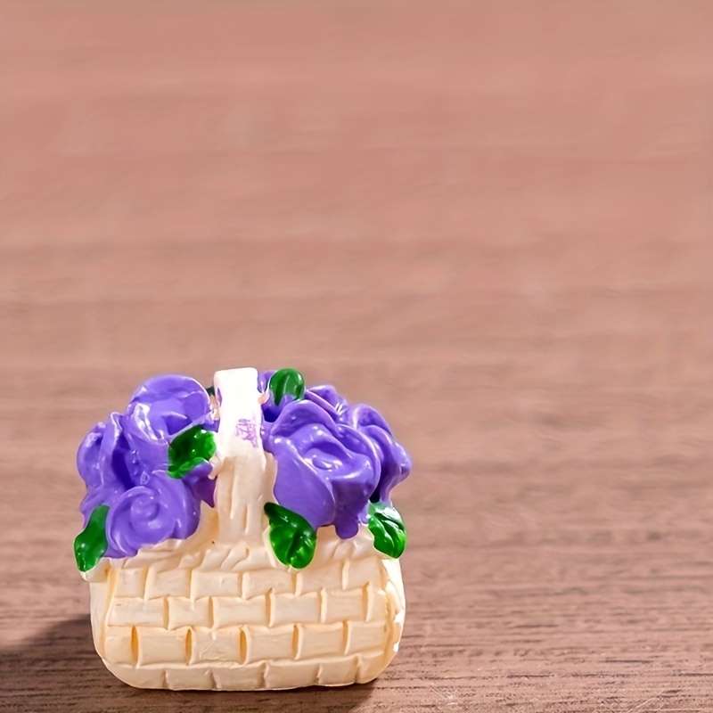 Art Deco Resin Flower Bouquet Vase Figurine
