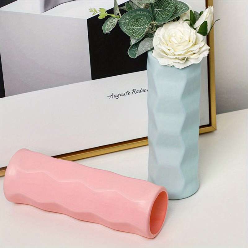 Chic Nordic Wave Design Plastic Vase