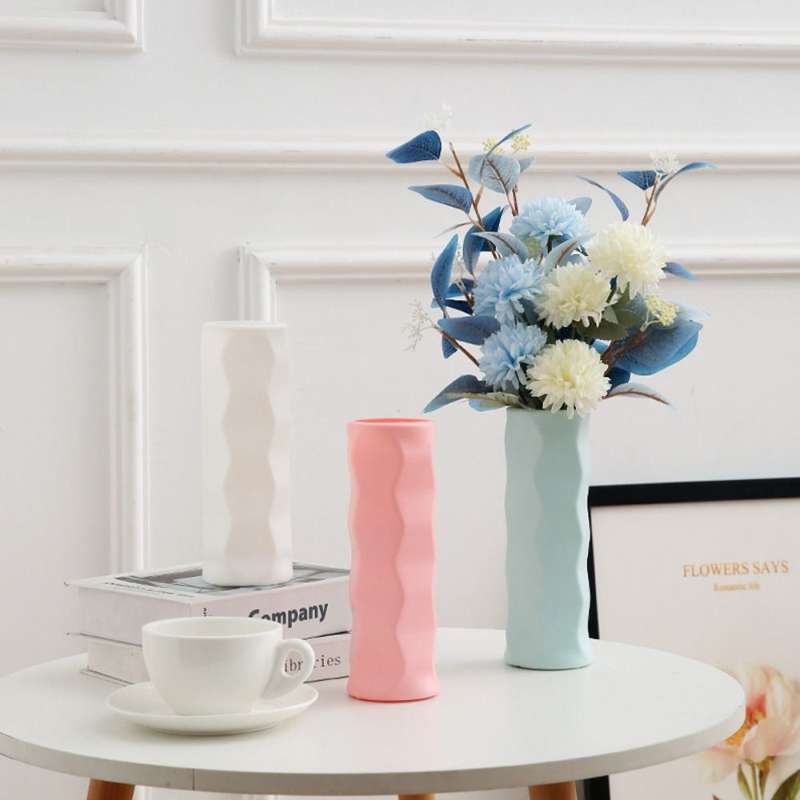 Chic Nordic Wave Design Plastic Vase