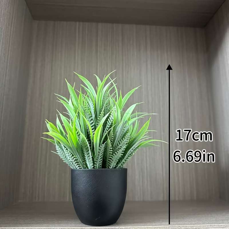 1pcs Small Artificial Grass Plants