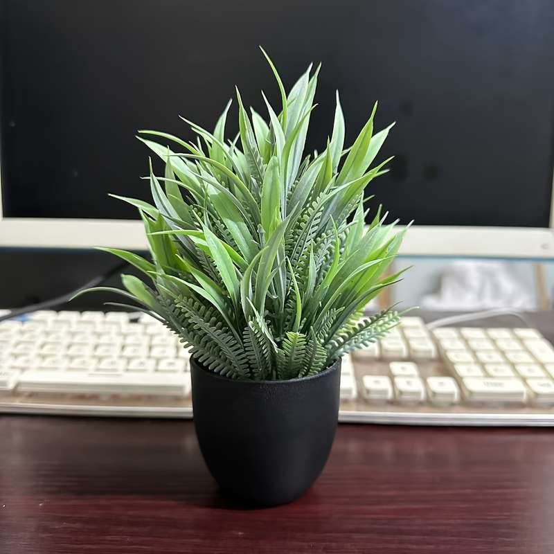 1pcs Small Artificial Grass Plants