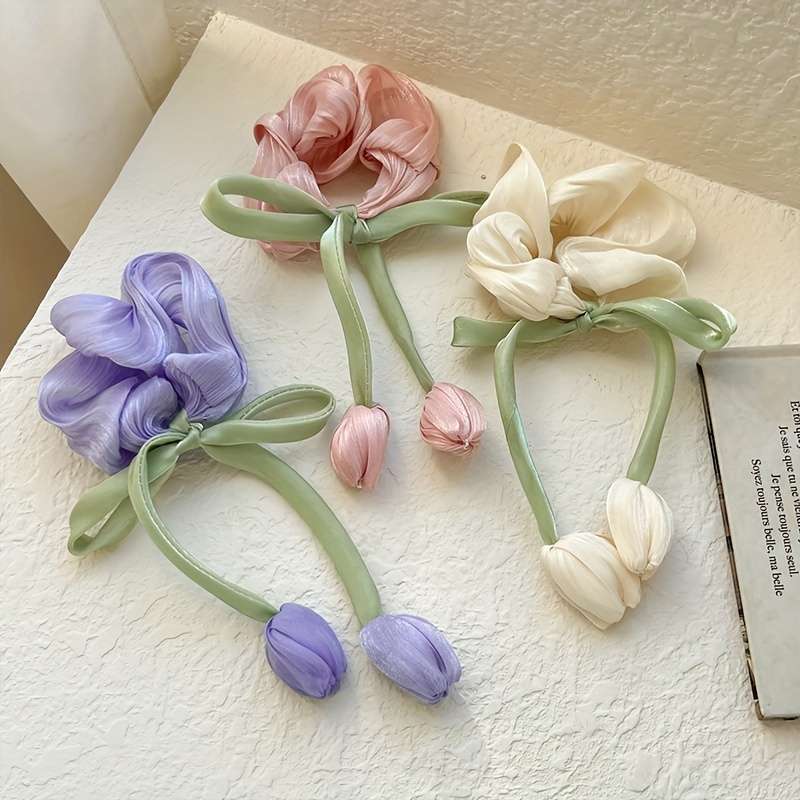 Chic Tulip Scrunchie