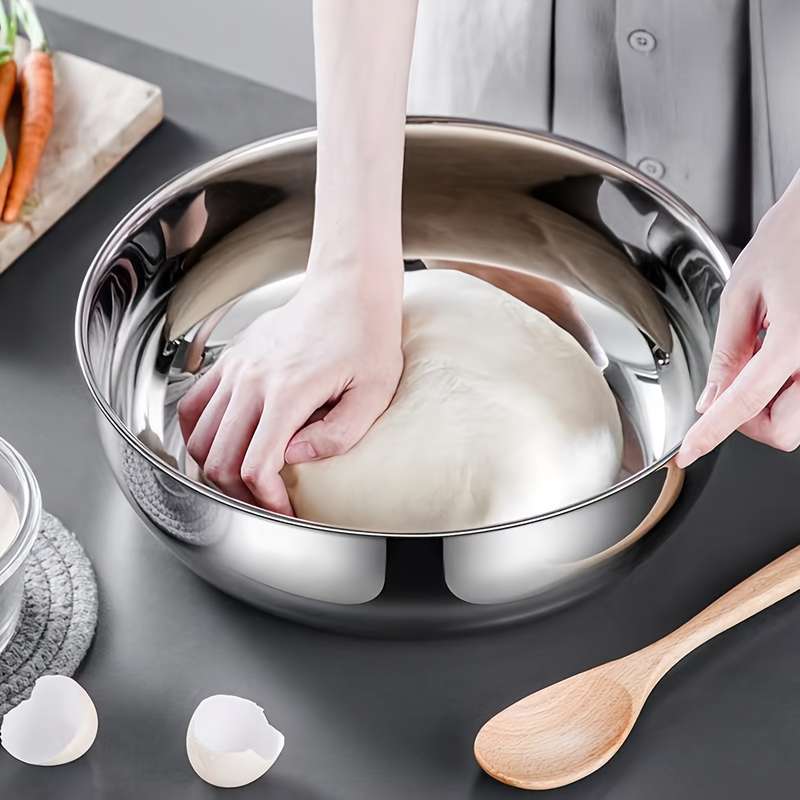 A Versatile Kitchenware Set