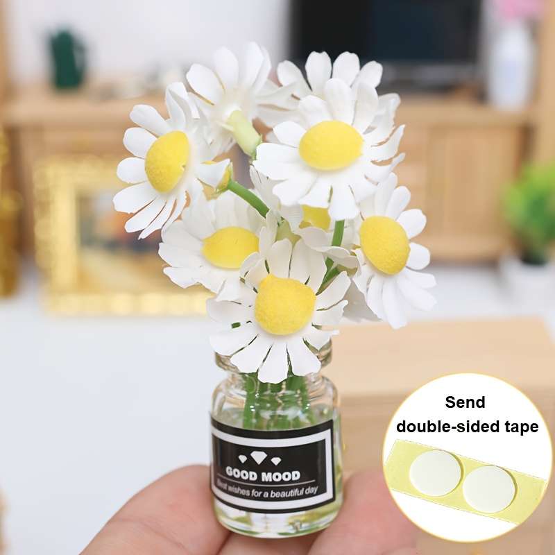 Charming Mini Resin Daisy Vase