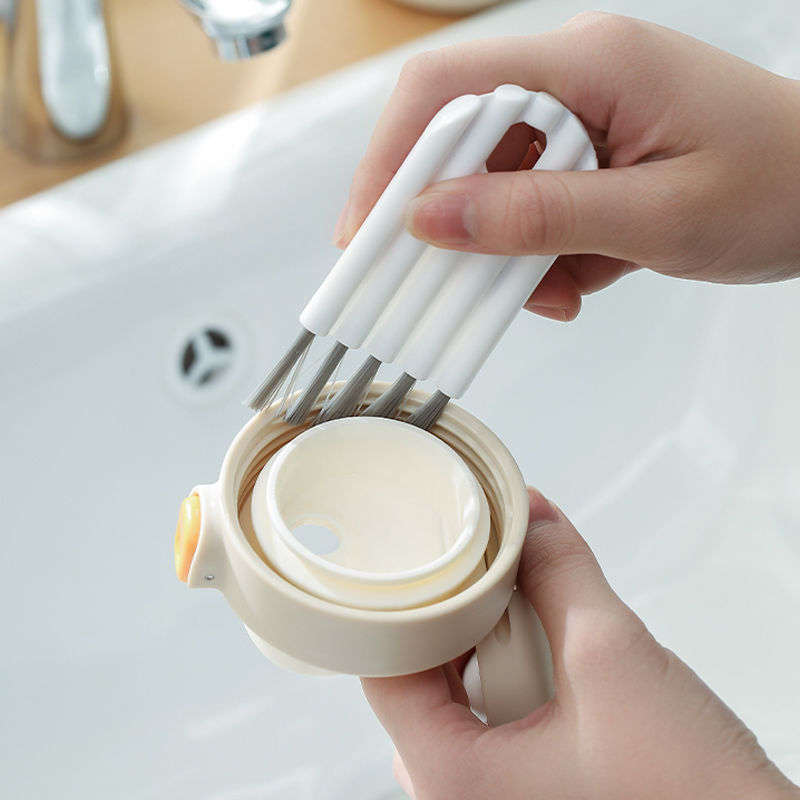 Foldable kitchen fruit brush