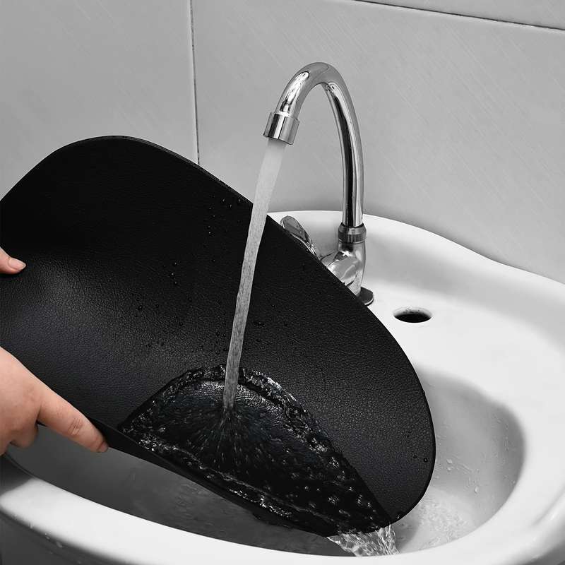 6pcs Set of Black Round and Oval Faux Leather Table Mats