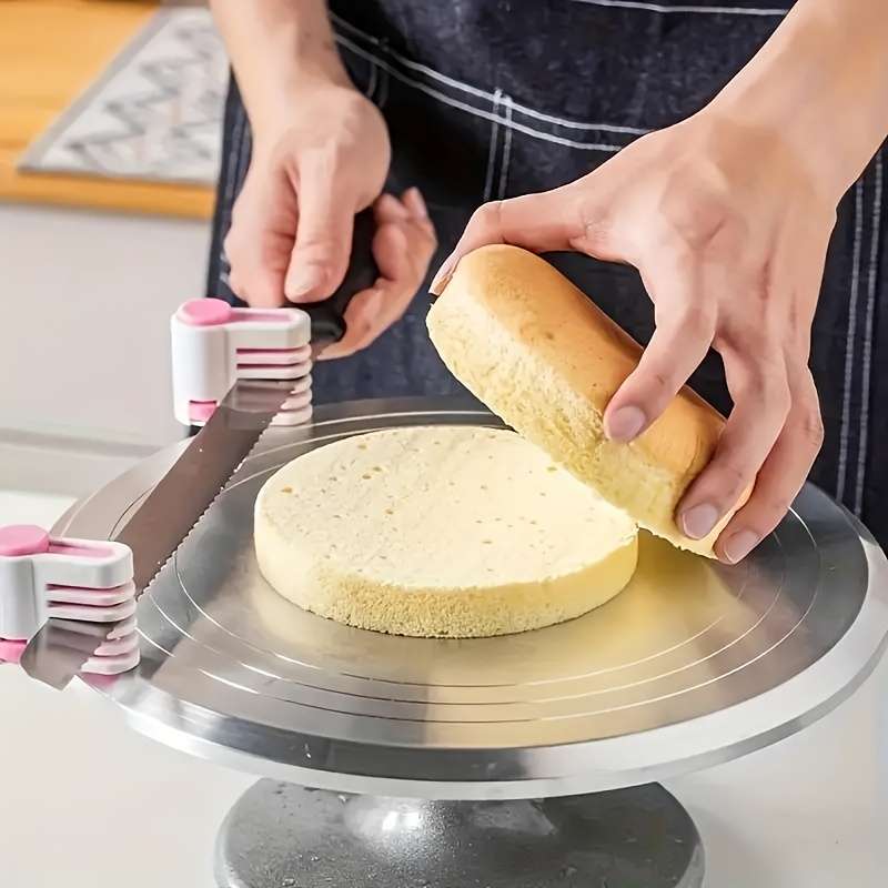 Cake and bread slicer