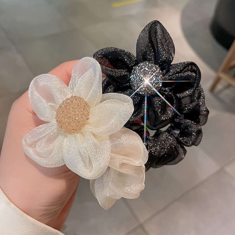 Elegant Women's Floral Hair Scrunchie