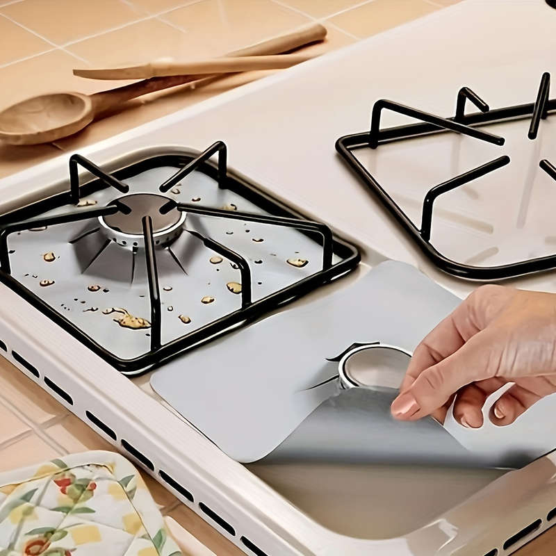 Set of 4 reusable stove covers for protecting stove surfaces