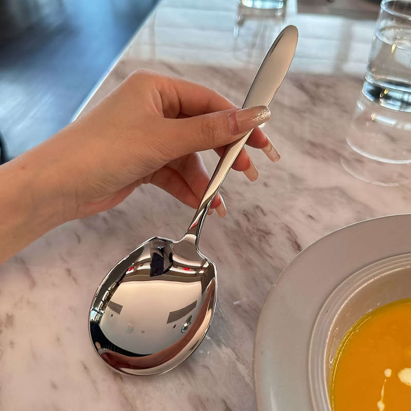 A Versatile Stainless Steel Ladle