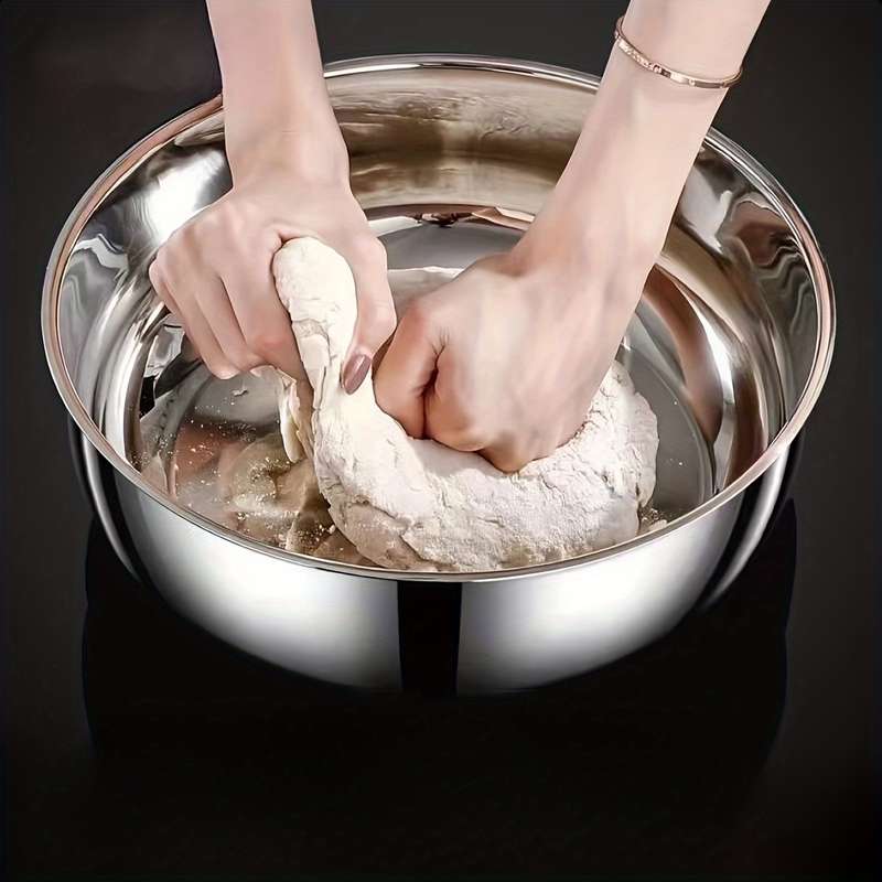 A Versatile Kitchenware Set