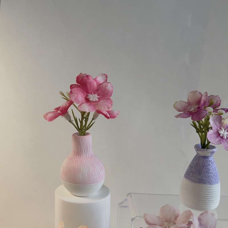Vintage-Inspired Miniature Artificial Flower Vase Set