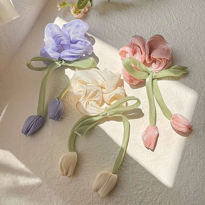 Chic Tulip Scrunchie