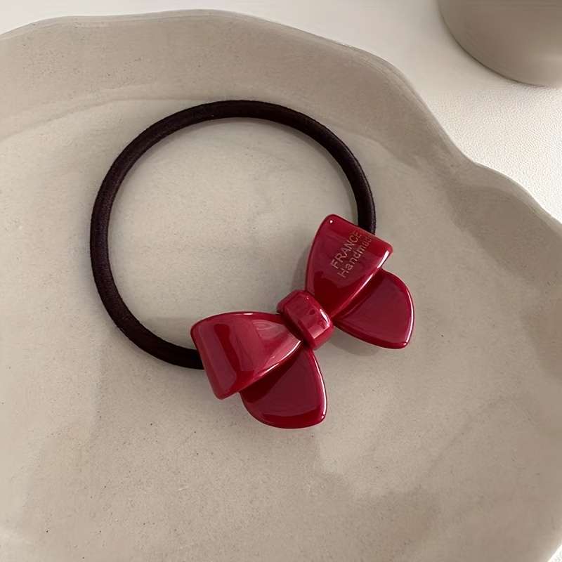 Bow-decorated hair band