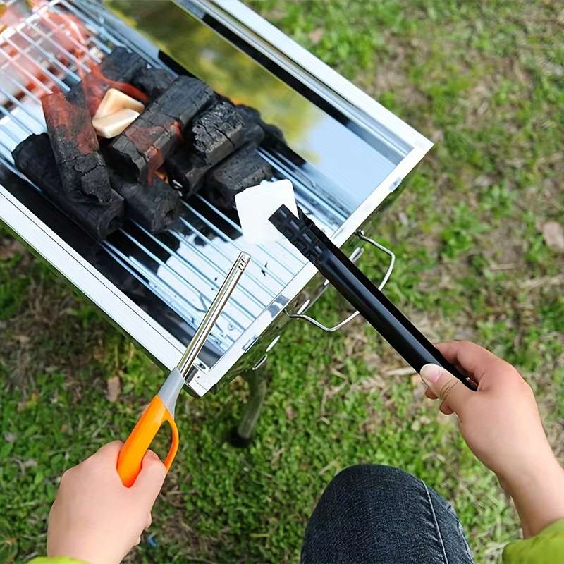 Outdoor Barbecue Charcoal Clips