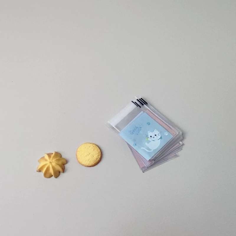 Self Sealing Plastic Bags