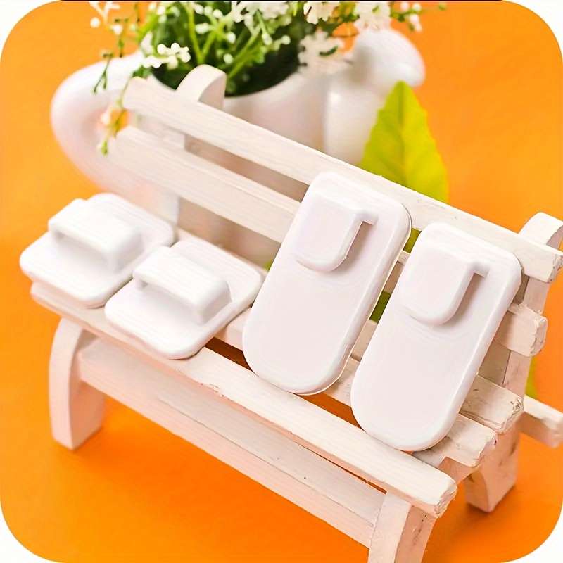 Multifunctional Adhesive Hooks
