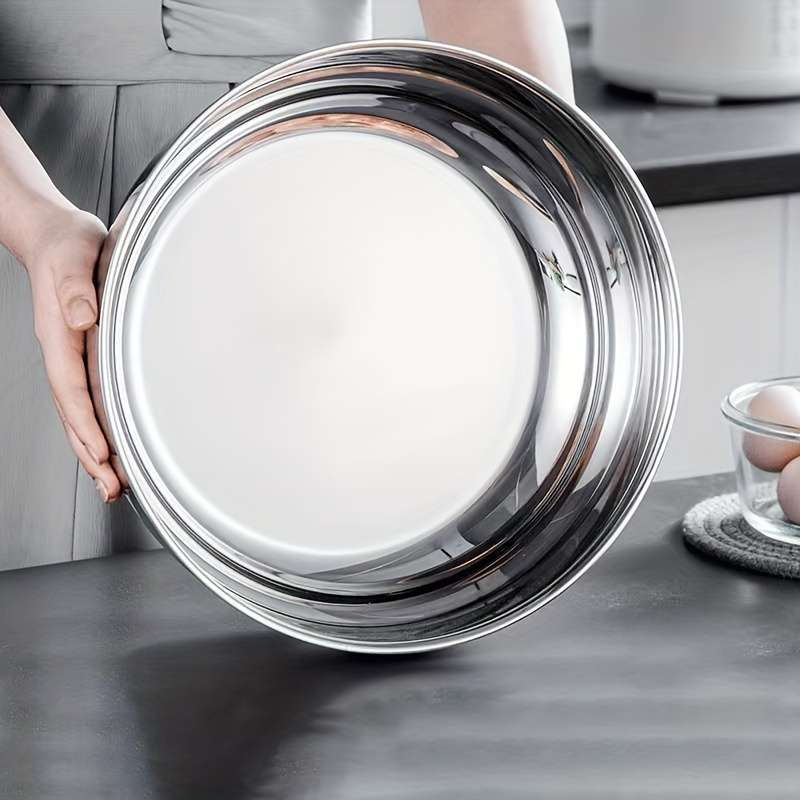A Versatile Kitchenware Set
