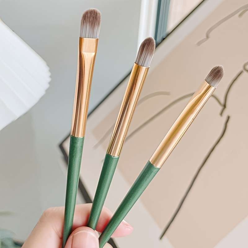 Makeup Brushes