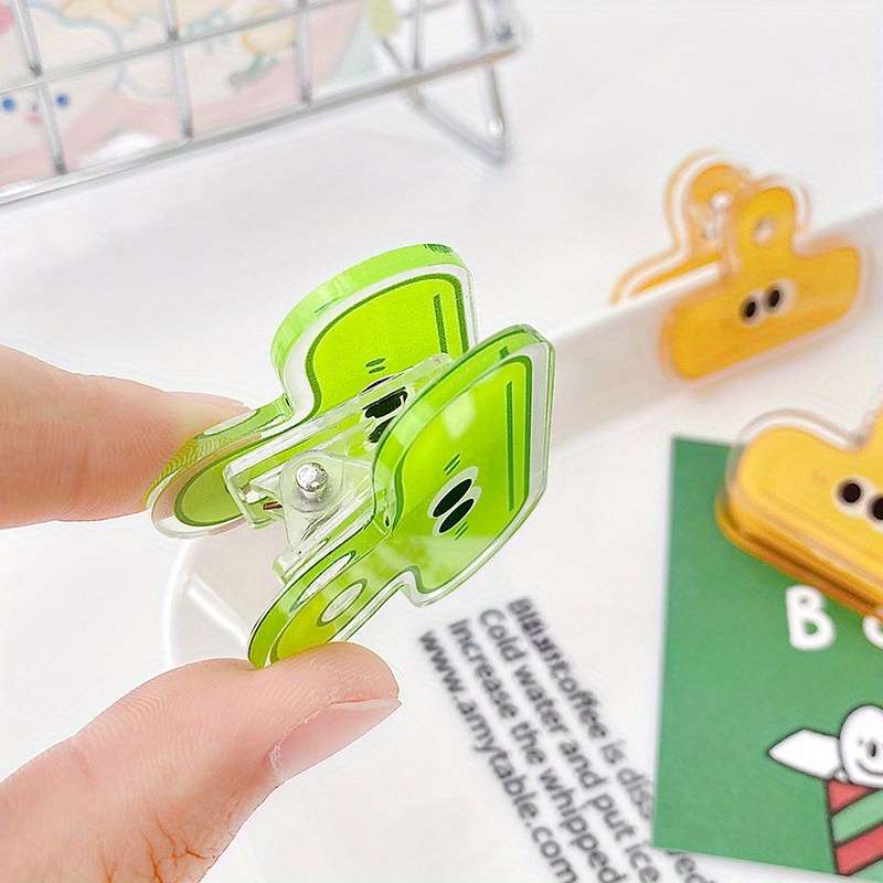 Retaining Clip