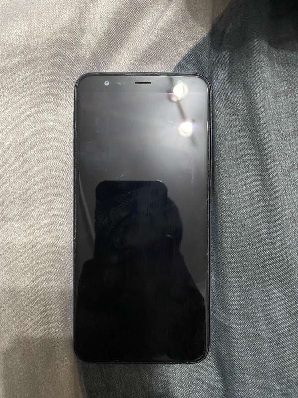 Samsung J6+
