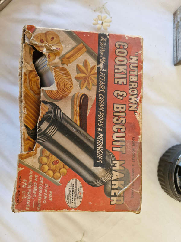 Nutbrown Biscuit and Cookie Maker in original box