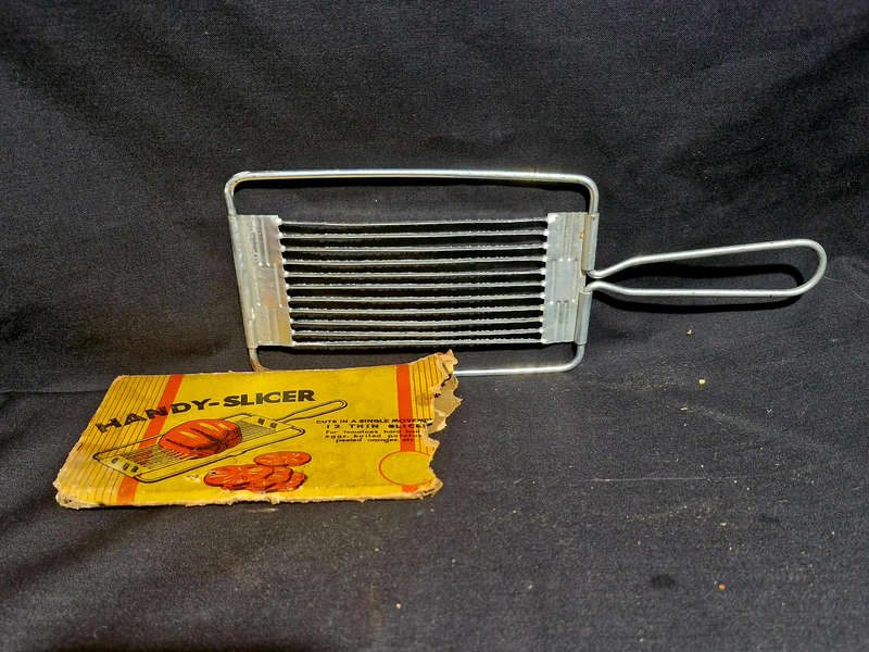 Vintage Nevco Handy Slicer